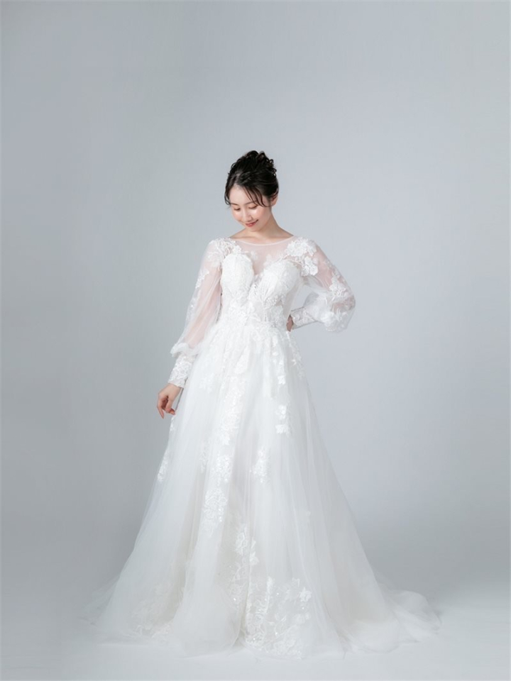 ウェディングドレスご紹介★